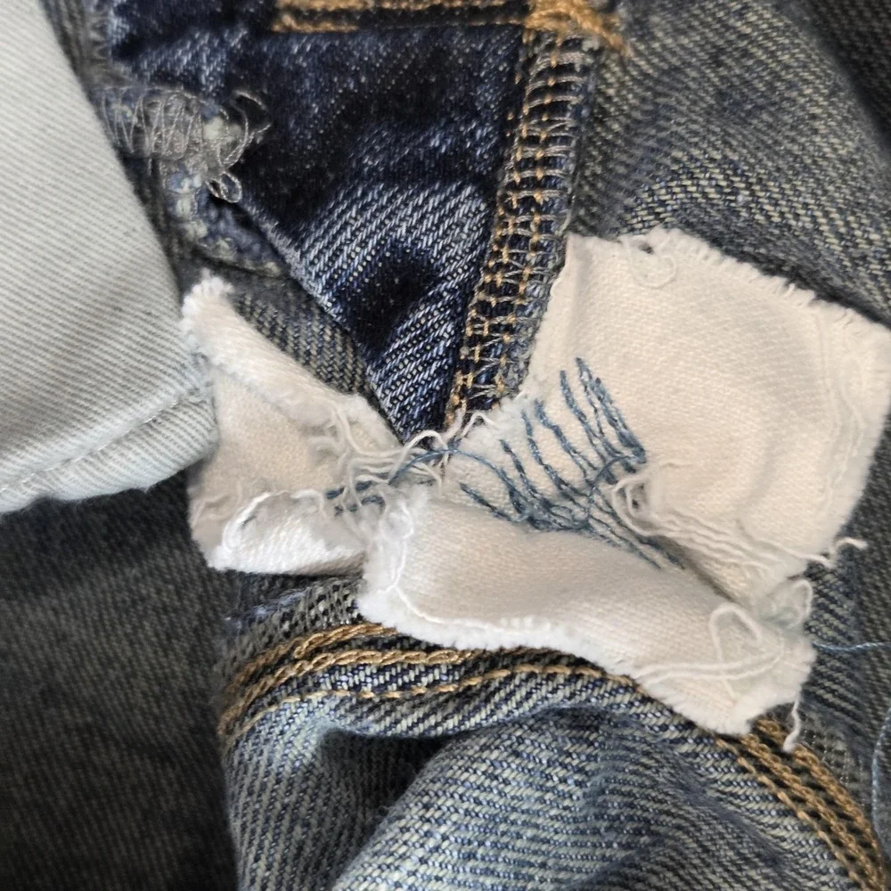 VTG Levis Engineered Jeans Mens Blue Cinch Back Twisted Altered Hem Fits 36x29
